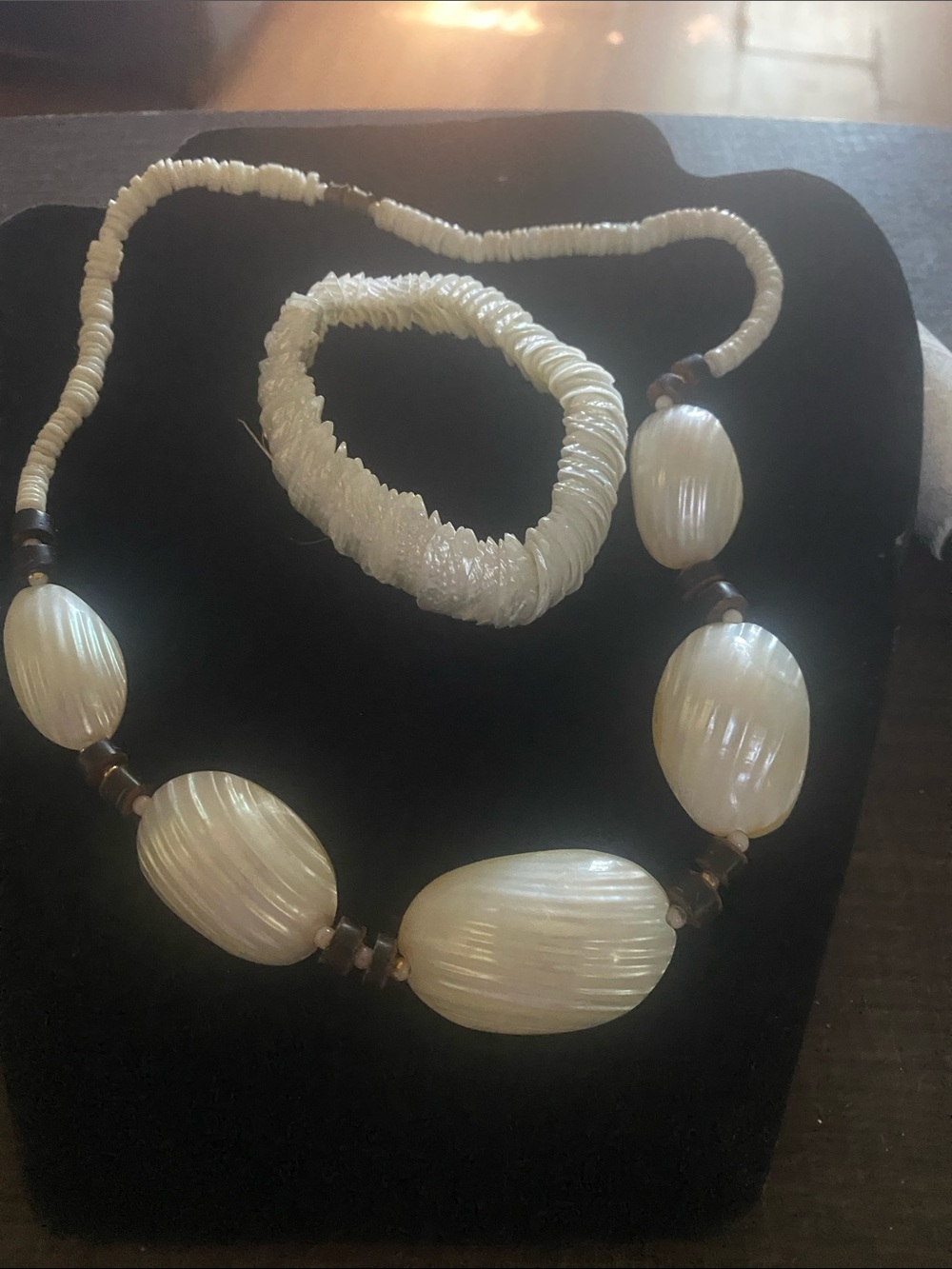Elegant White Shell Bead Necklace & Bracelet Set